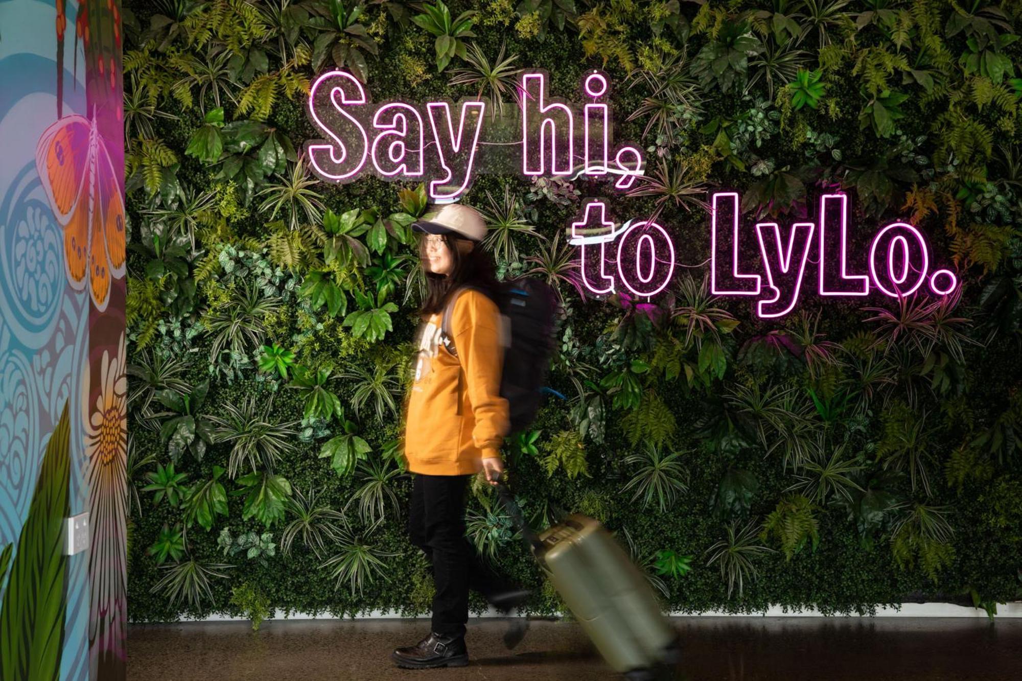 Lylo Christchurch Exteriör bild A living wall at the LyLo shopping centre in Melbourne, Australia